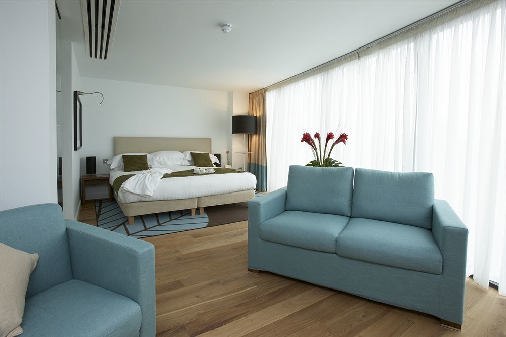 Abode Chester Quarto foto